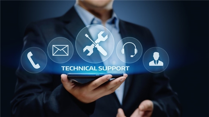 Support in Whatsapp and skype ( 24/7 )